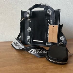 Steve Madden Bwebber Convertible Tote Bag Black & White